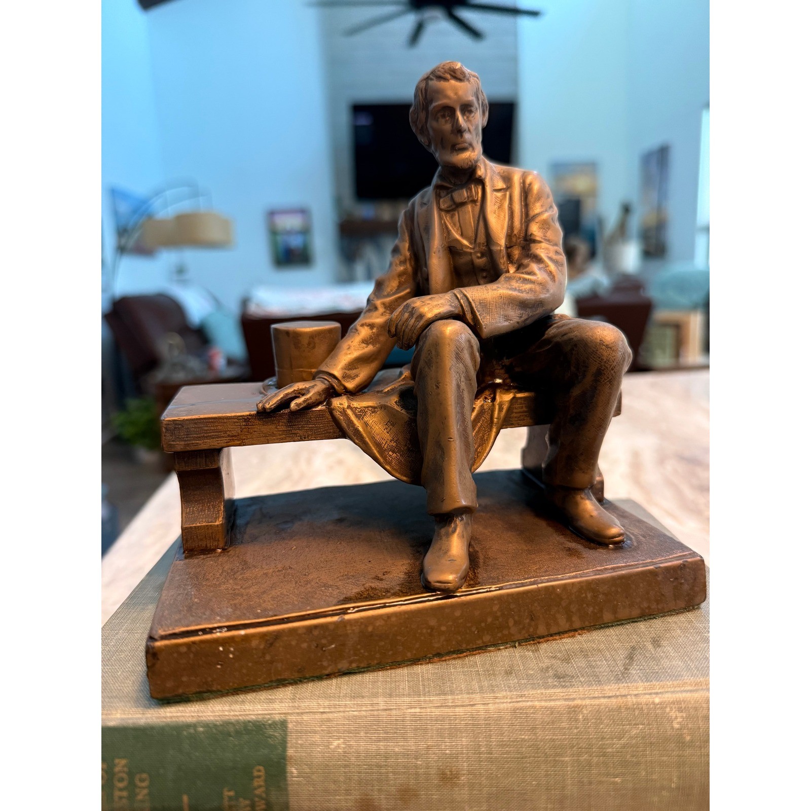 Vintage Abraham Lincoln Seated on Bench Bronze Finish Metal Bookends Pair Vintage Abraham Lincoln Seated on Bench Bronze Finish Metal Bookends Pair