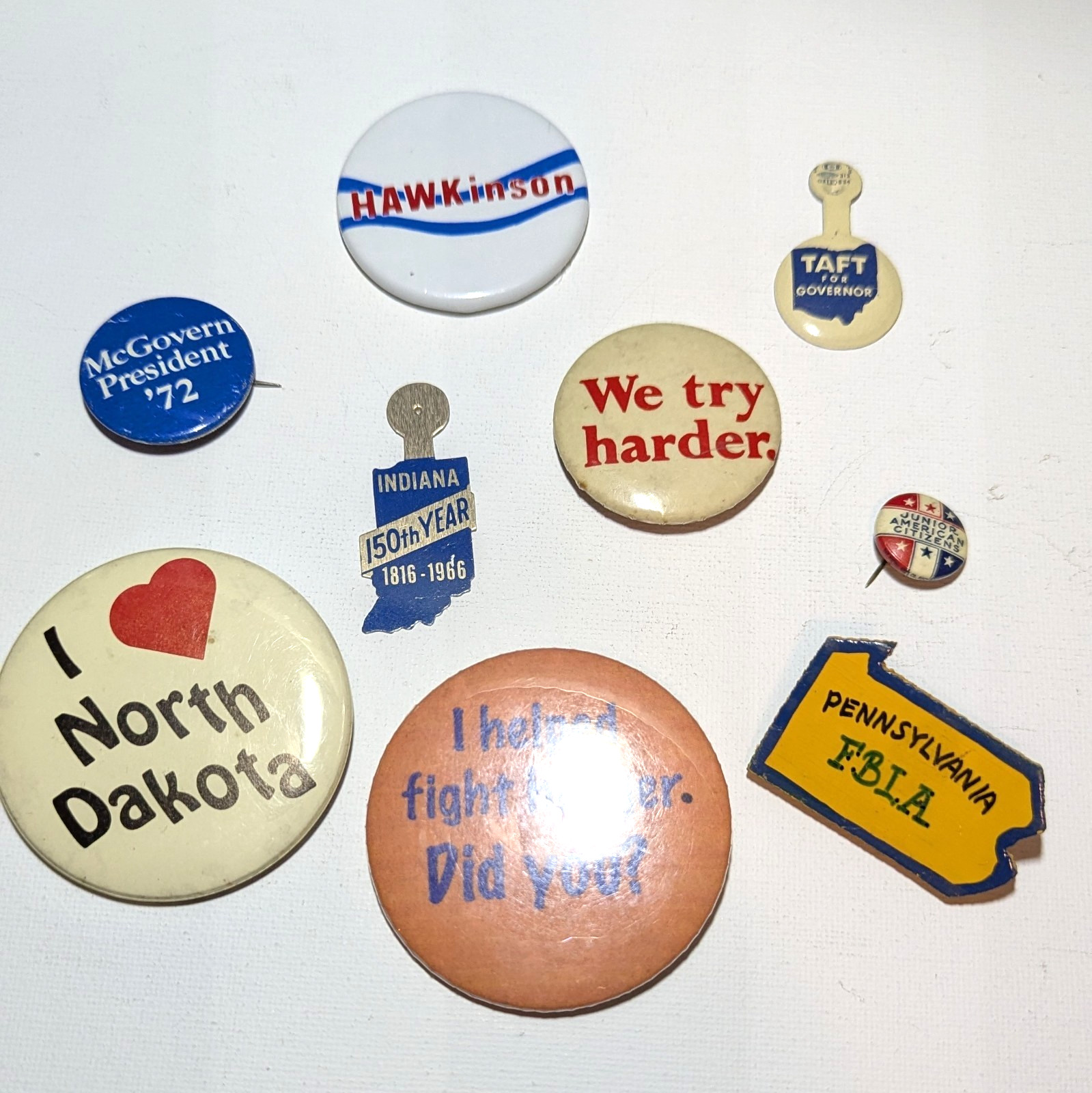 VTG Mixed Old Button Badges Pins Collectors Lot States Political FBLA Slogans