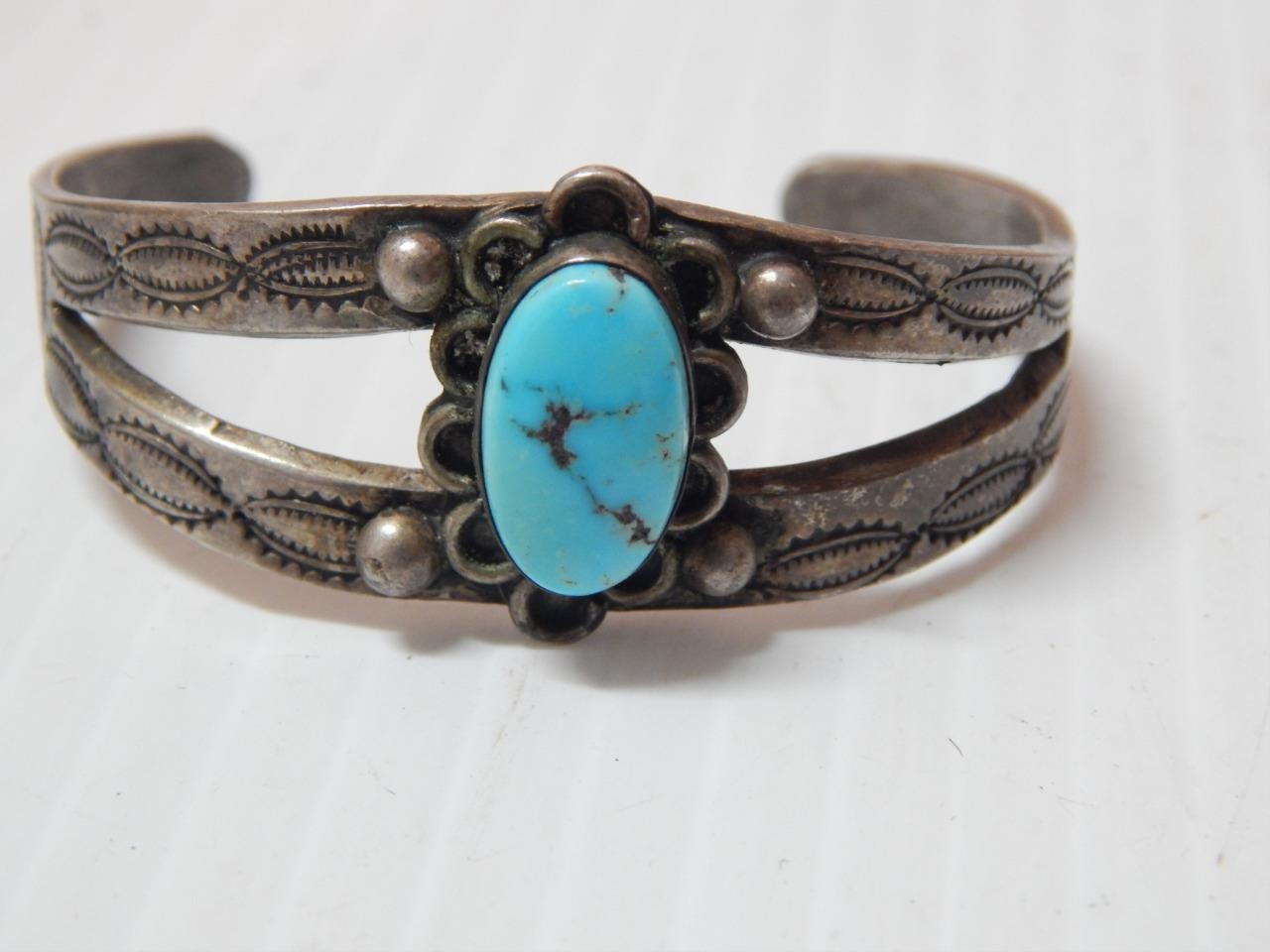 HEAVY VINTAGE NAVAJO INDIAN INGOT STERLING SILVER TURQUOISE 5 1/4