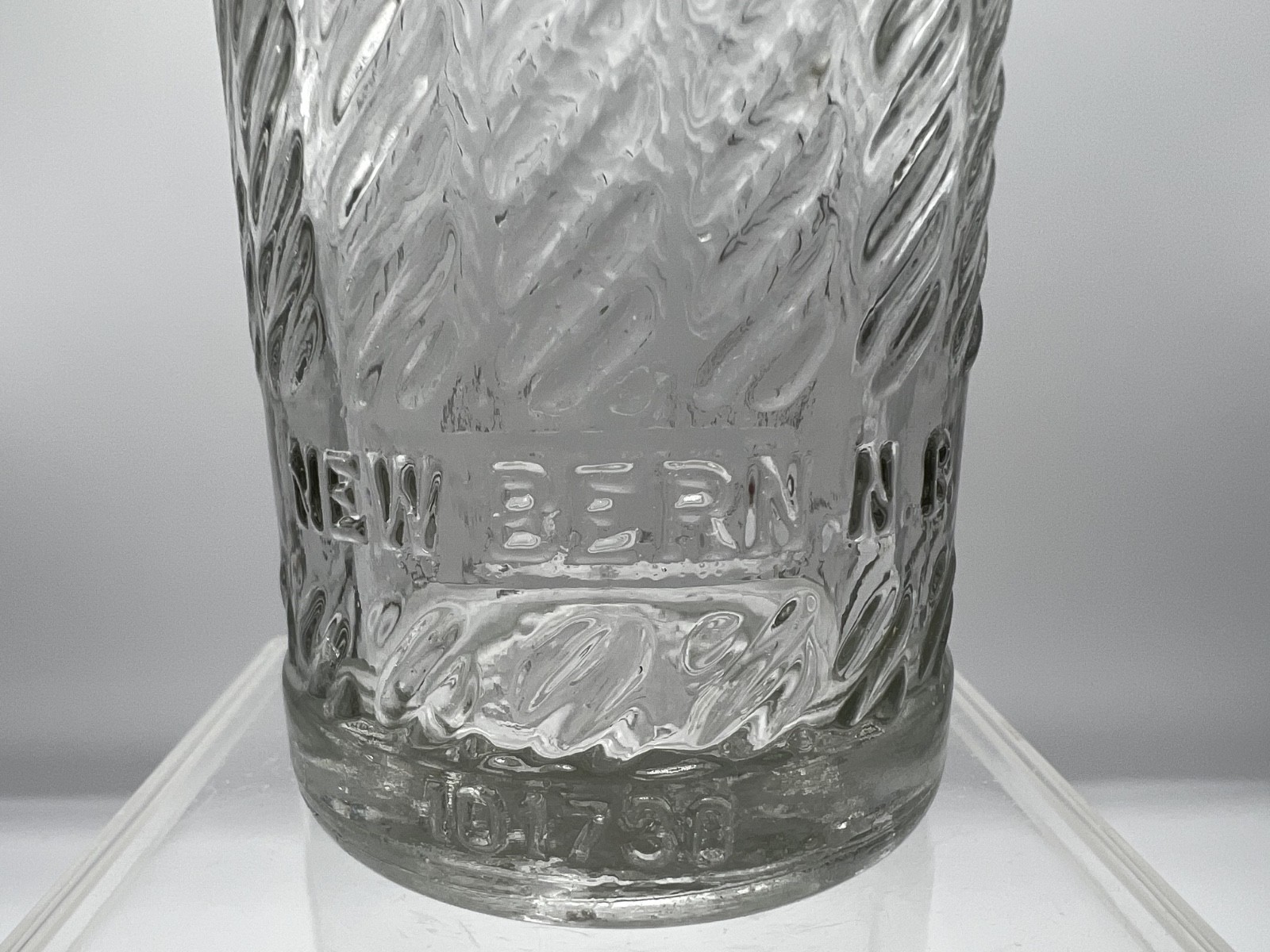 Scarce New Bern NC Nehi Art Deco Soda Bottle 9 oz - Circa 1930