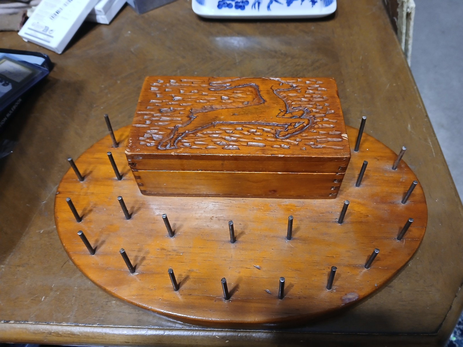 Vtg Wooden Sewing Thread Spool Holder Folk Art Gazelle 21 Pegs With Box 1930s40s