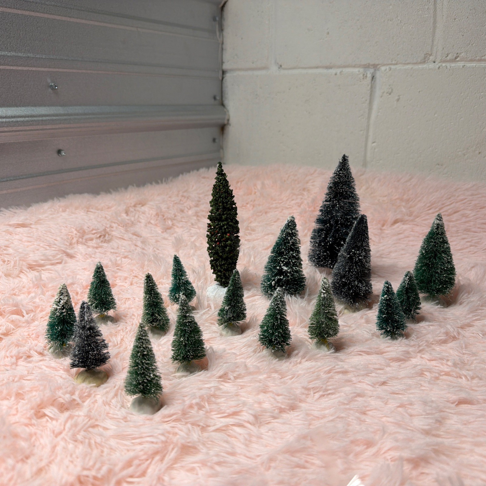 Lemax & Unbranded Village Trees Lot of 1 7Various Sizes- see photos 💖