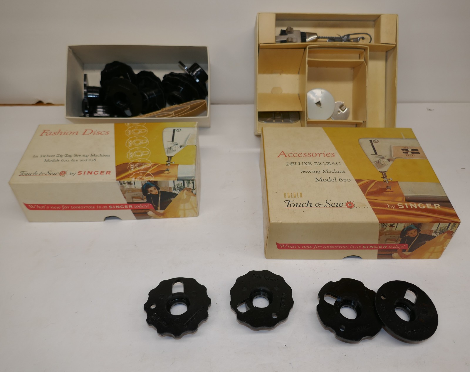 Singer Touch and Sew Accessories Deluxe Zig-Zag Model 603 Parts & Special Discs