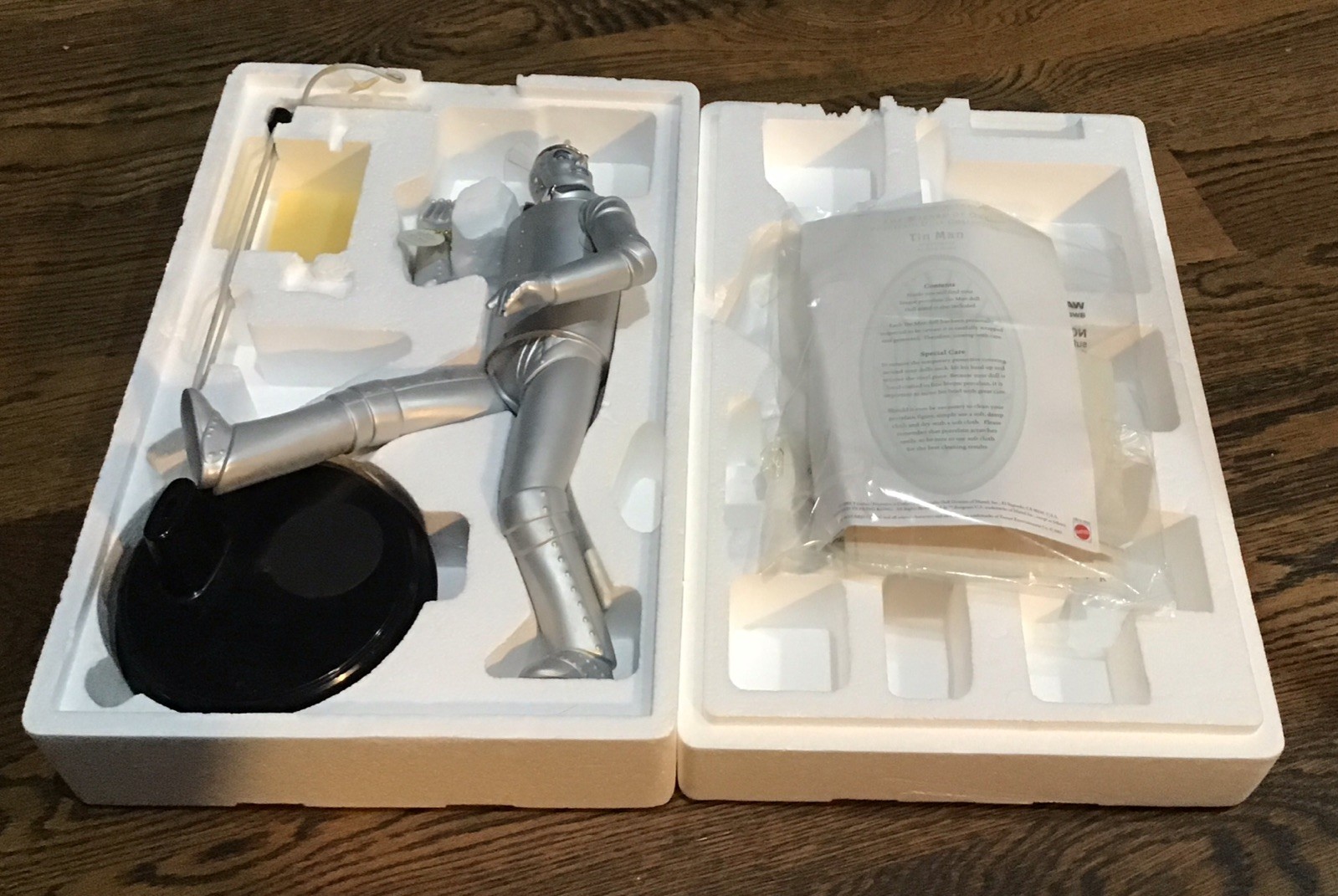 Wizard of Oz - TIN MAN - Mattel TIMELESS TREASURES PORCELAIN DOLL 14.5” Wizard of Oz - TIN MAN - Mattel TIMELESS TREASURES PORCELAIN DOLL 14.5”