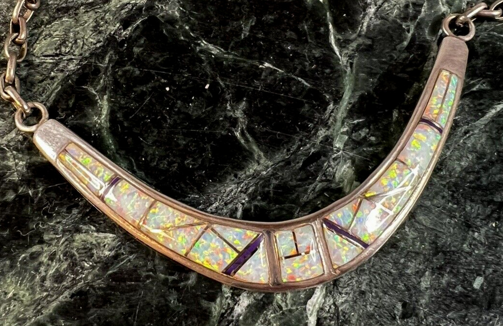 Vintage NAVAJO Sterling Silver and Opal Inlay 18