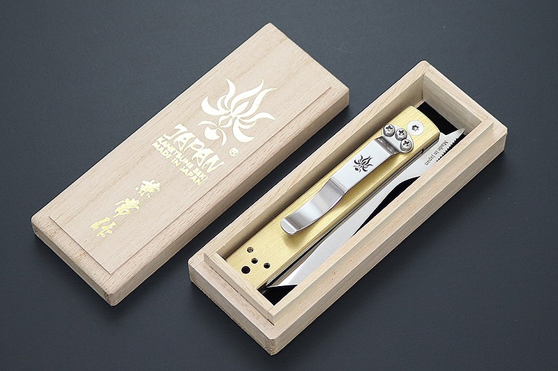 Kanetsune Seki Japan KB-561 Tanzaku-Tou Higonokami AUS-8 Blade Brass Handle Higo