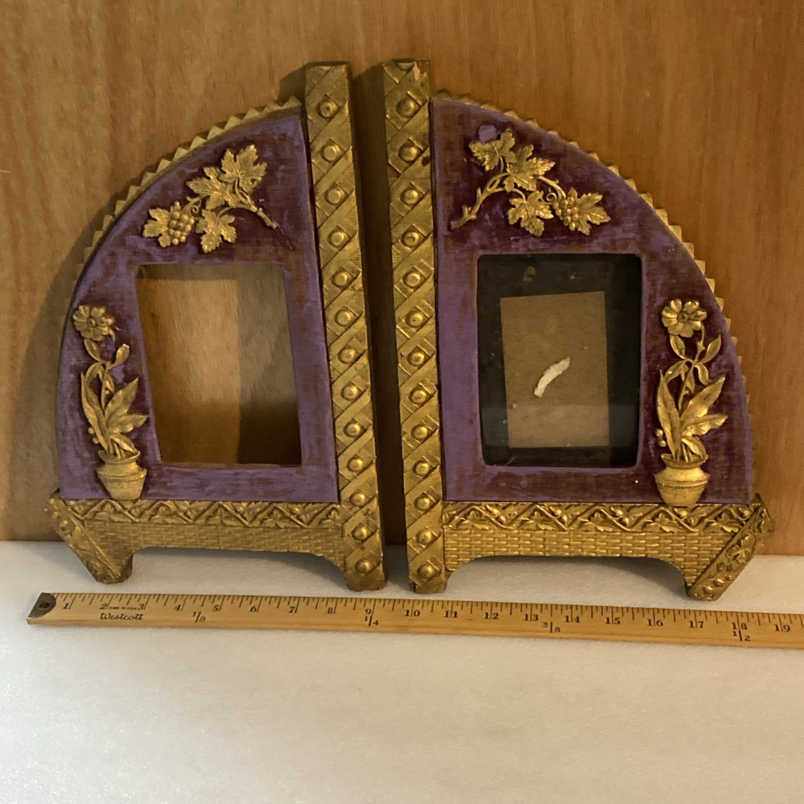 PAIR OF STUNNING ANTIQUE AESTHETIC MOVEMENT CARVED WOOD GILT GESSO PICTURE FRAME