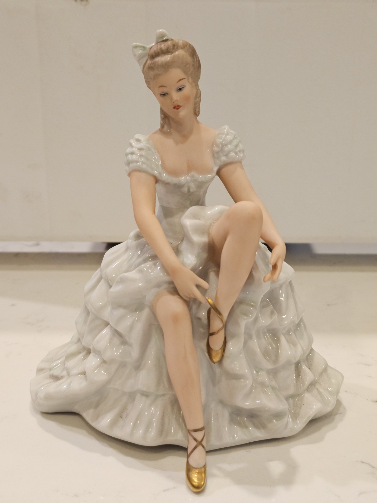 Schaubach Kunst Wallendorf Porcelain Ballet Ballerina Dancer Seated 7 Schaubach Kunst Wallendorf Porcelain Ballet Ballerina Dancer Seated 7