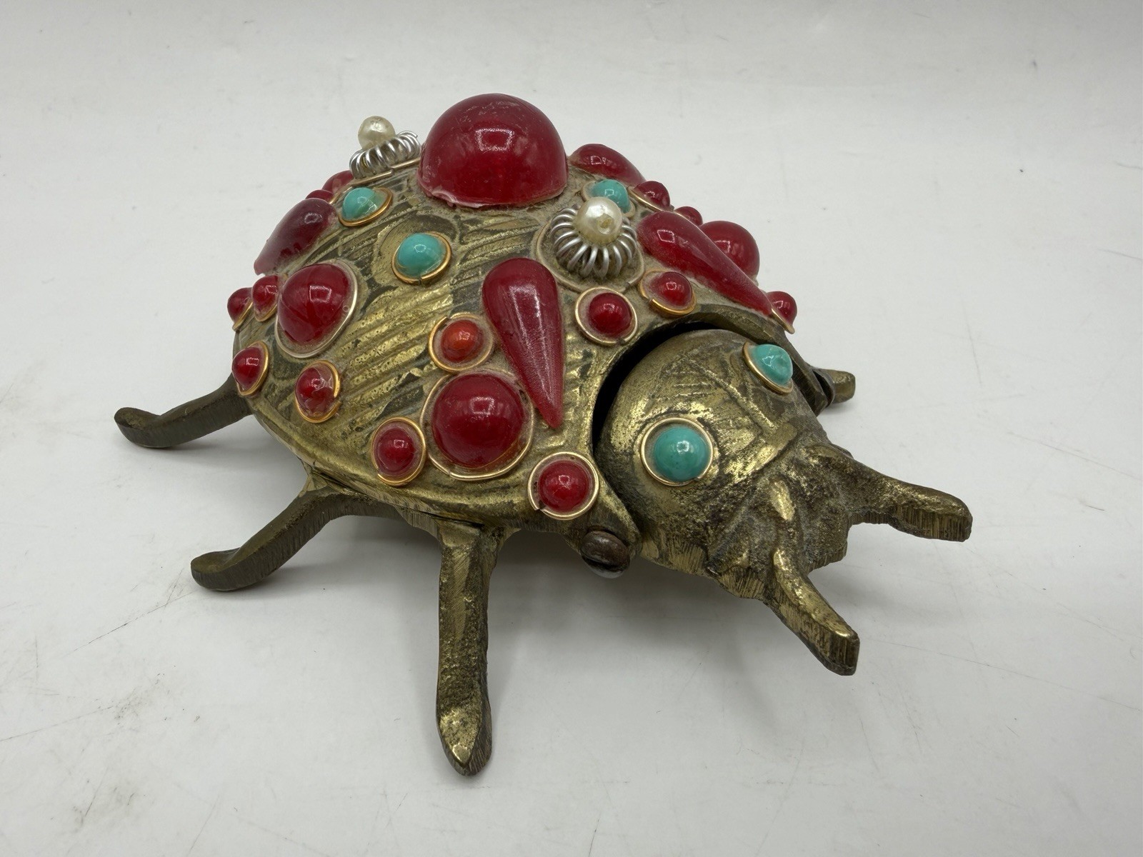 Vintage Jeweled Beetle Ashtray Trinket Box Brass Red Turquoise Insect Vintage Jeweled Beetle Ashtray Trinket Box Brass Red Turquoise Insect