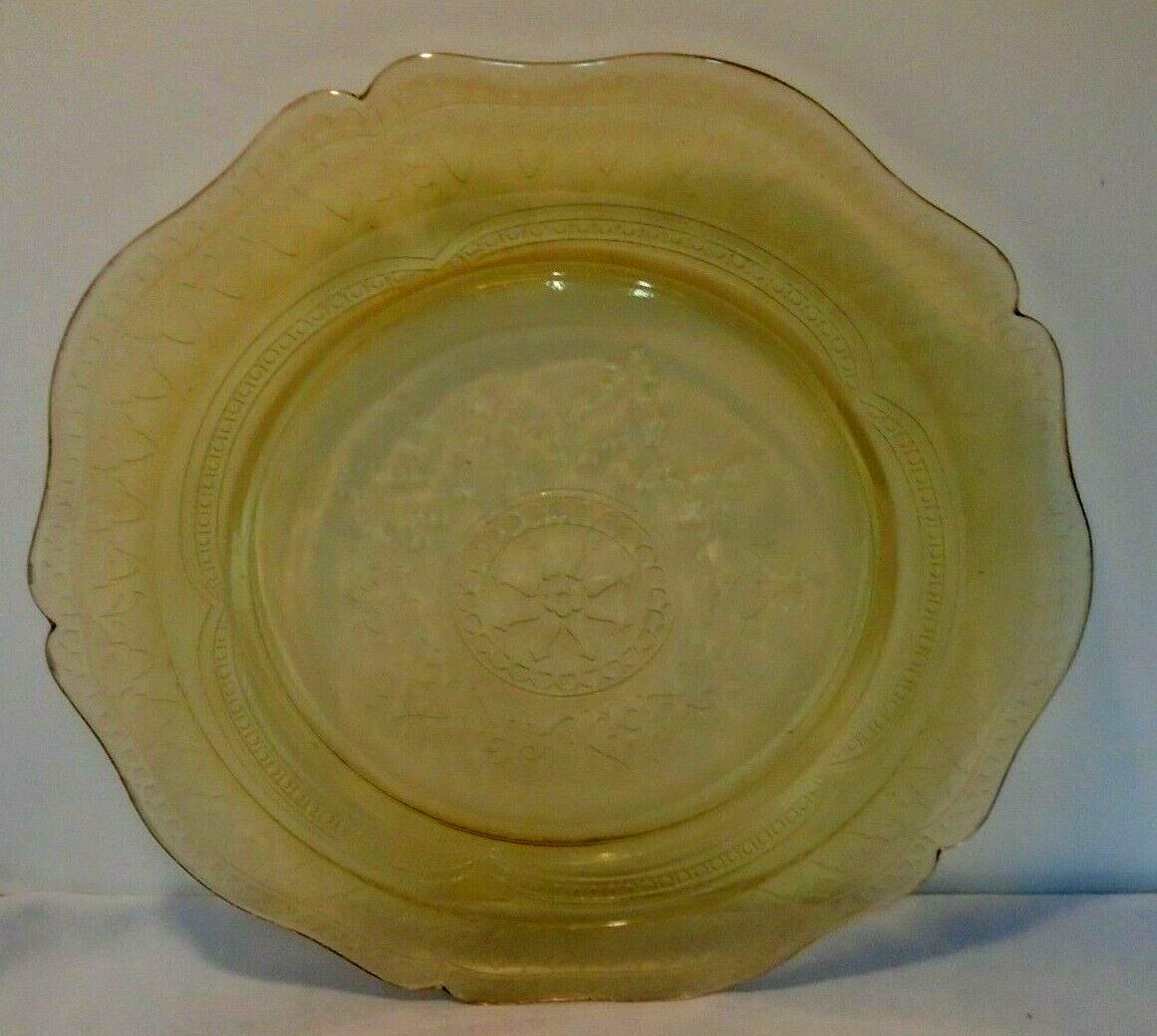 Federal Patrician Spoke Pattern Amber Yellow Depression Glass Plate 11\