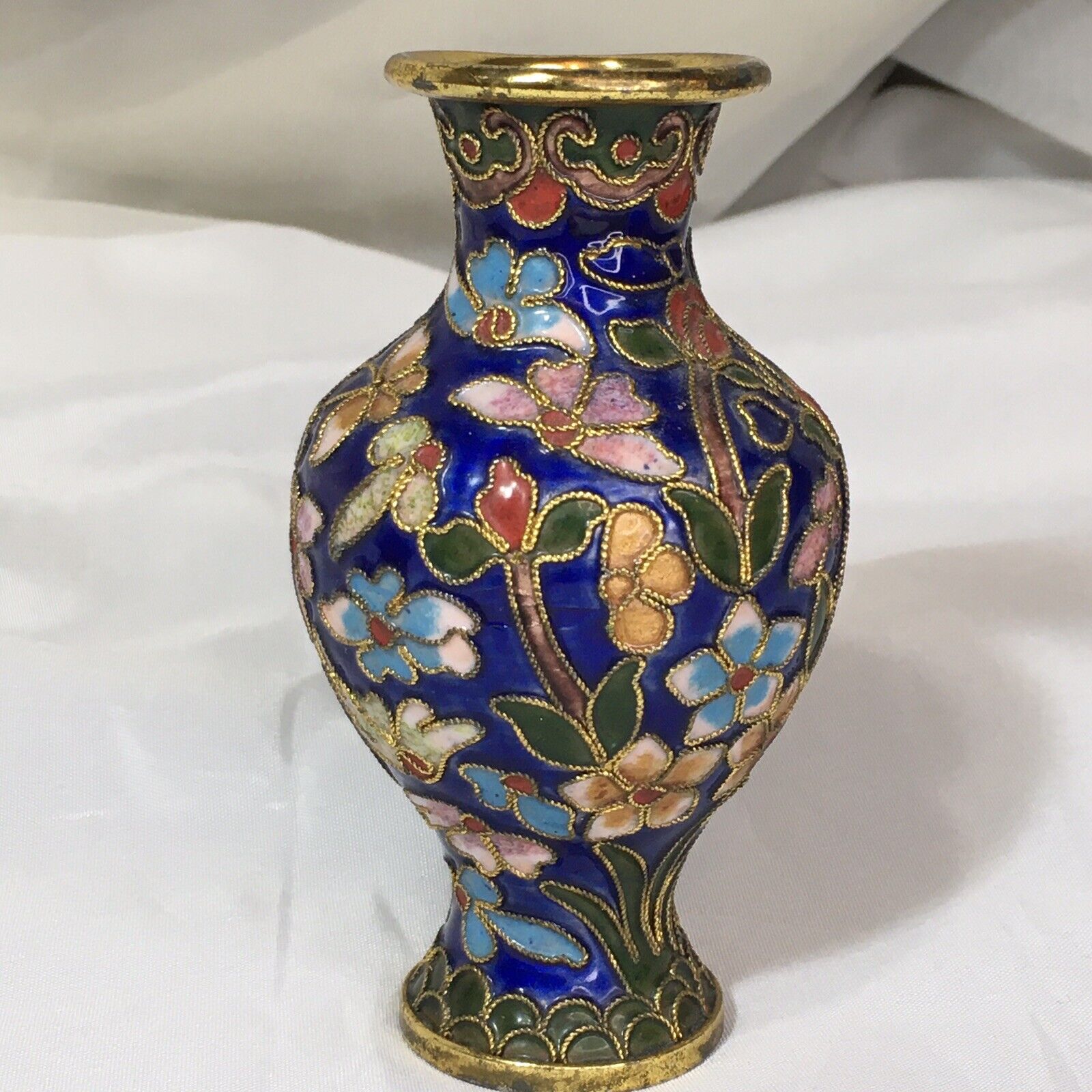 4.25” Vintage Blue Cloisonné Accent Vase With Pink Flowers And Gold Trim❤️