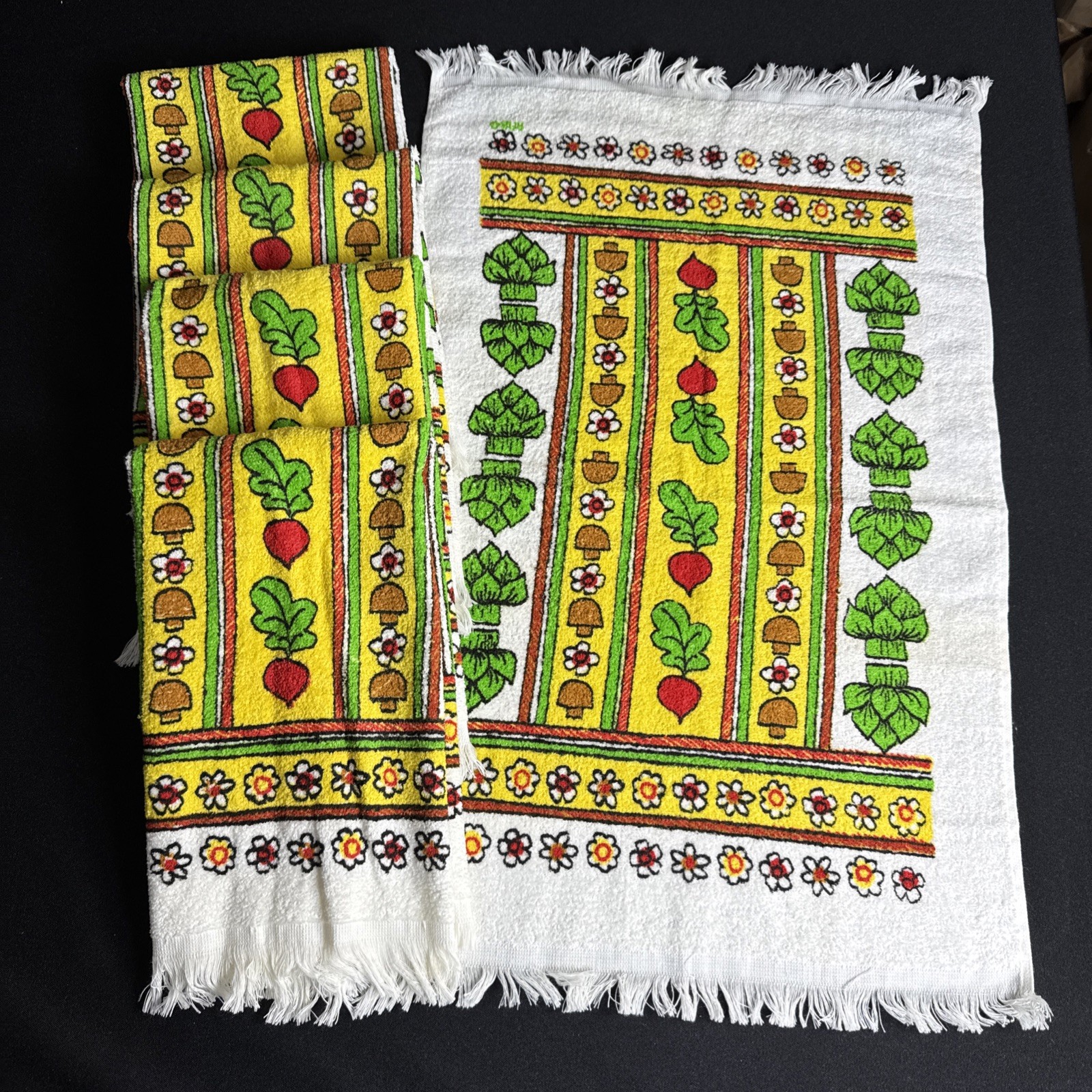 5 NOS Vintage Hand Kitchen Towels Mushrooms Artichokes Beets Daisies USA 70s 5 NOS Vintage Hand Kitchen Towels Mushrooms Artichokes Beets Daisies USA 70s