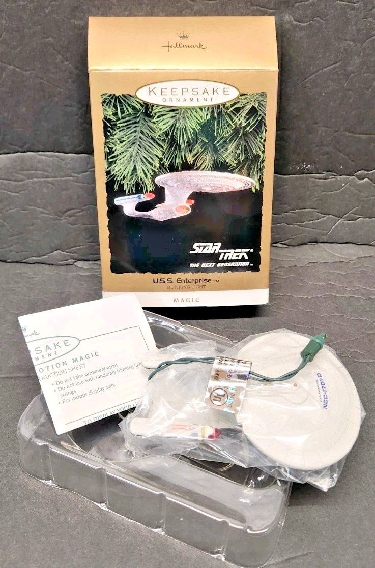 Vintage 1993 Hallmark Star Trek USS Enterprise NCC-1701 Ornament Magic Blinking