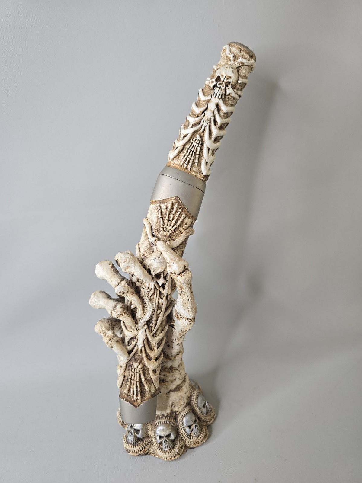 Vintage Resin Skeleton Sheathed Stainless 6.5\