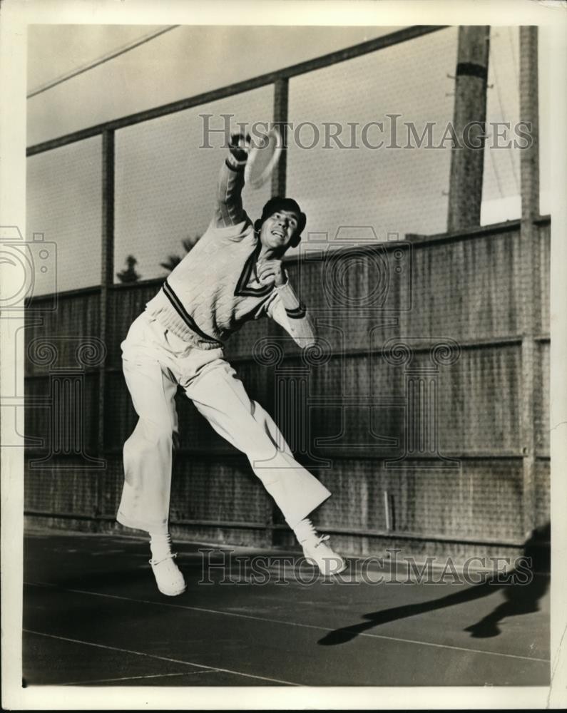 1938 Press Photo Tennis player Ellsworth Vines in action on the court 1938 Press Photo Tennis player Ellsworth Vines in action on the court
