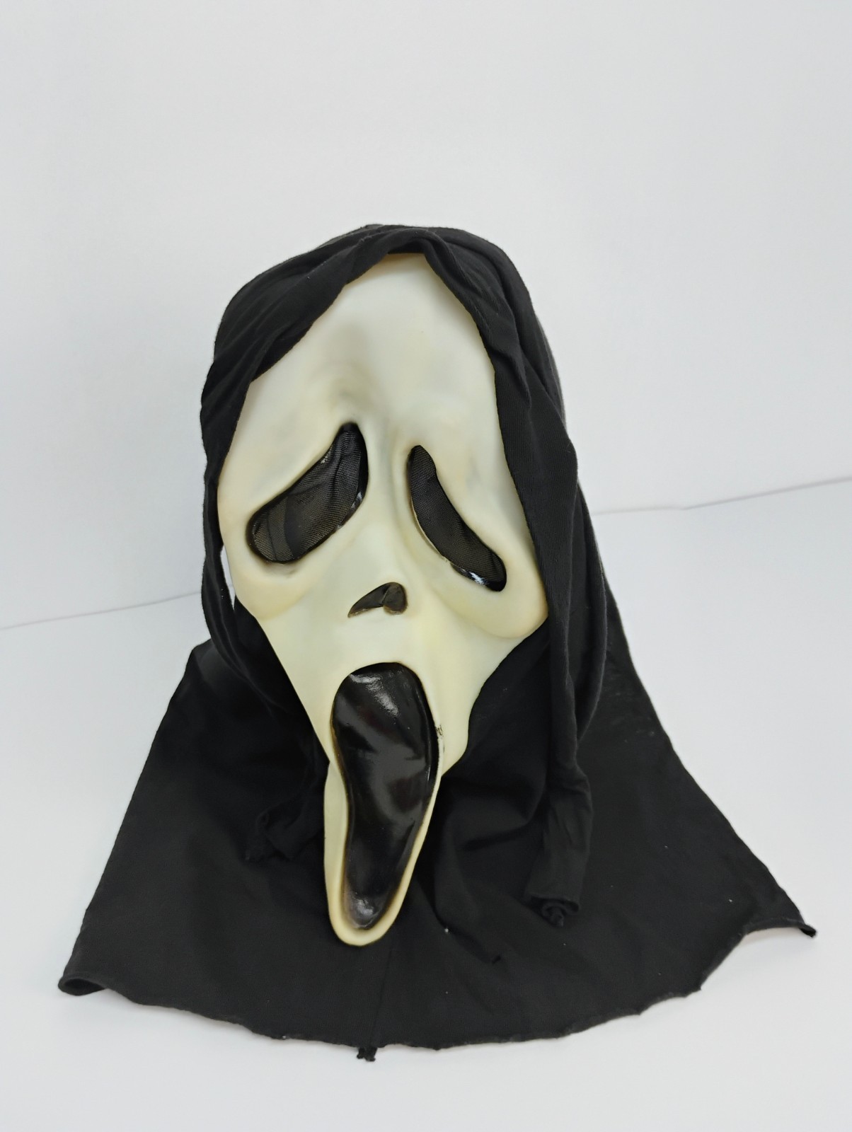 Fun World Div Ghostface Scream Mask 90\'s Cotton Shroud Vintage 