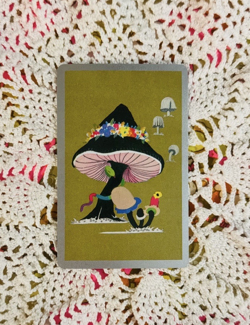 Vintage Single Swap Playing Card – 1 Single Card- Groovy Mushroom