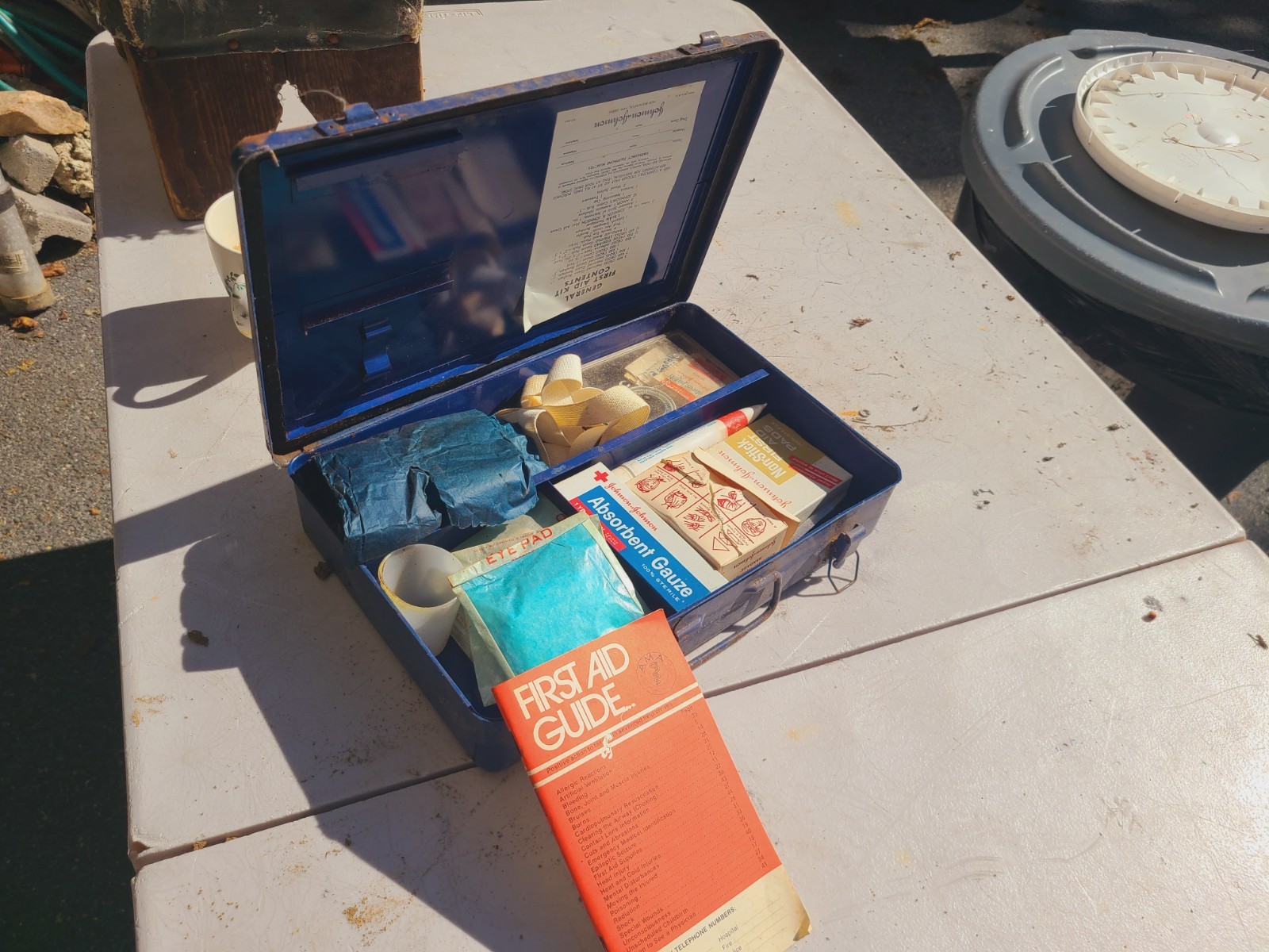 Vintage 1984 Johnson & Johnson General First Aid Kit Metal Box Stocked Case Vintage 1984 Johnson & Johnson General First Aid Kit Metal Box Stocked Case
