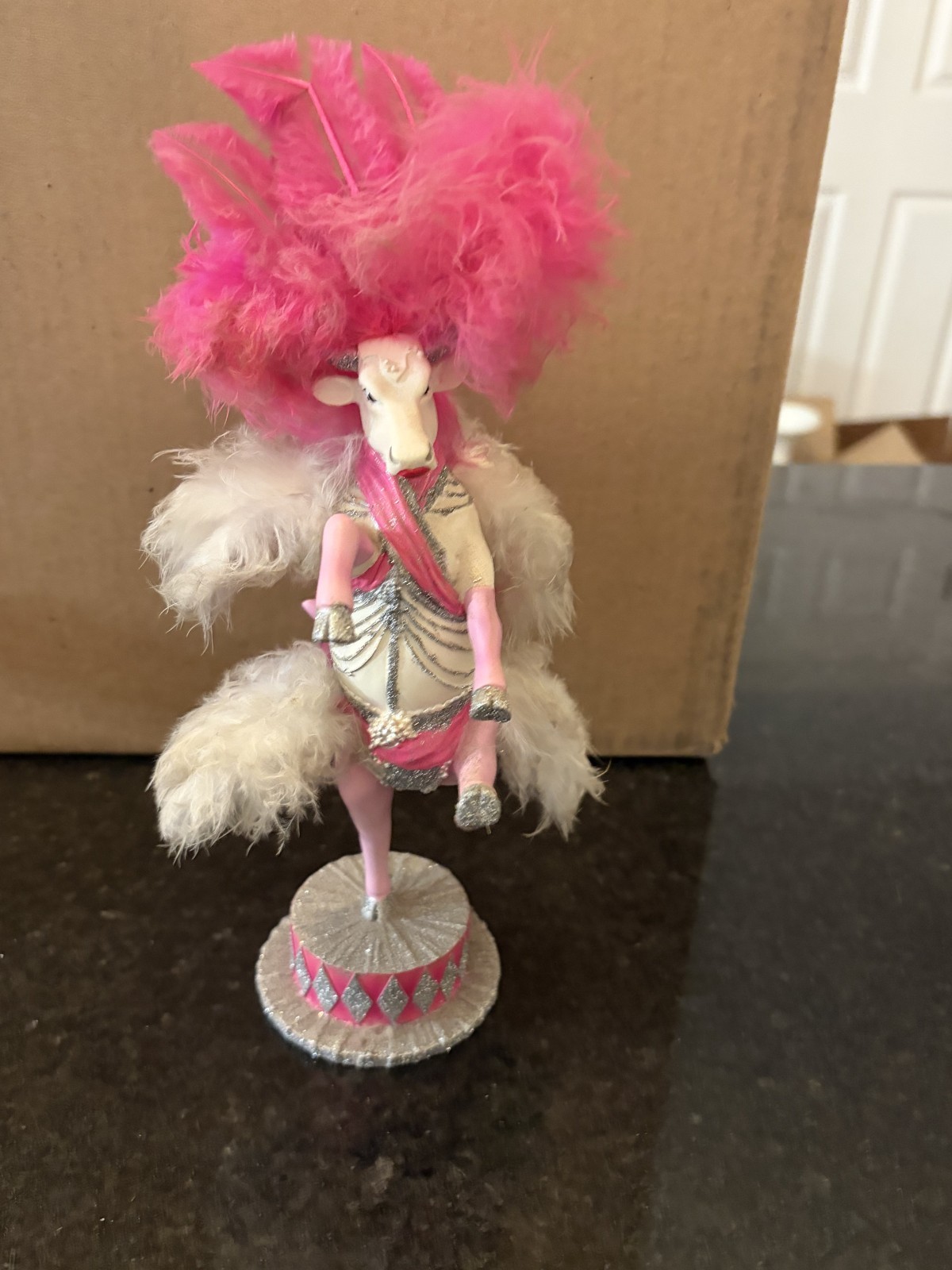 CowParade Bovina The Las Vegas Showcow #7259 Figurine Pink Feather Showgirl 2002