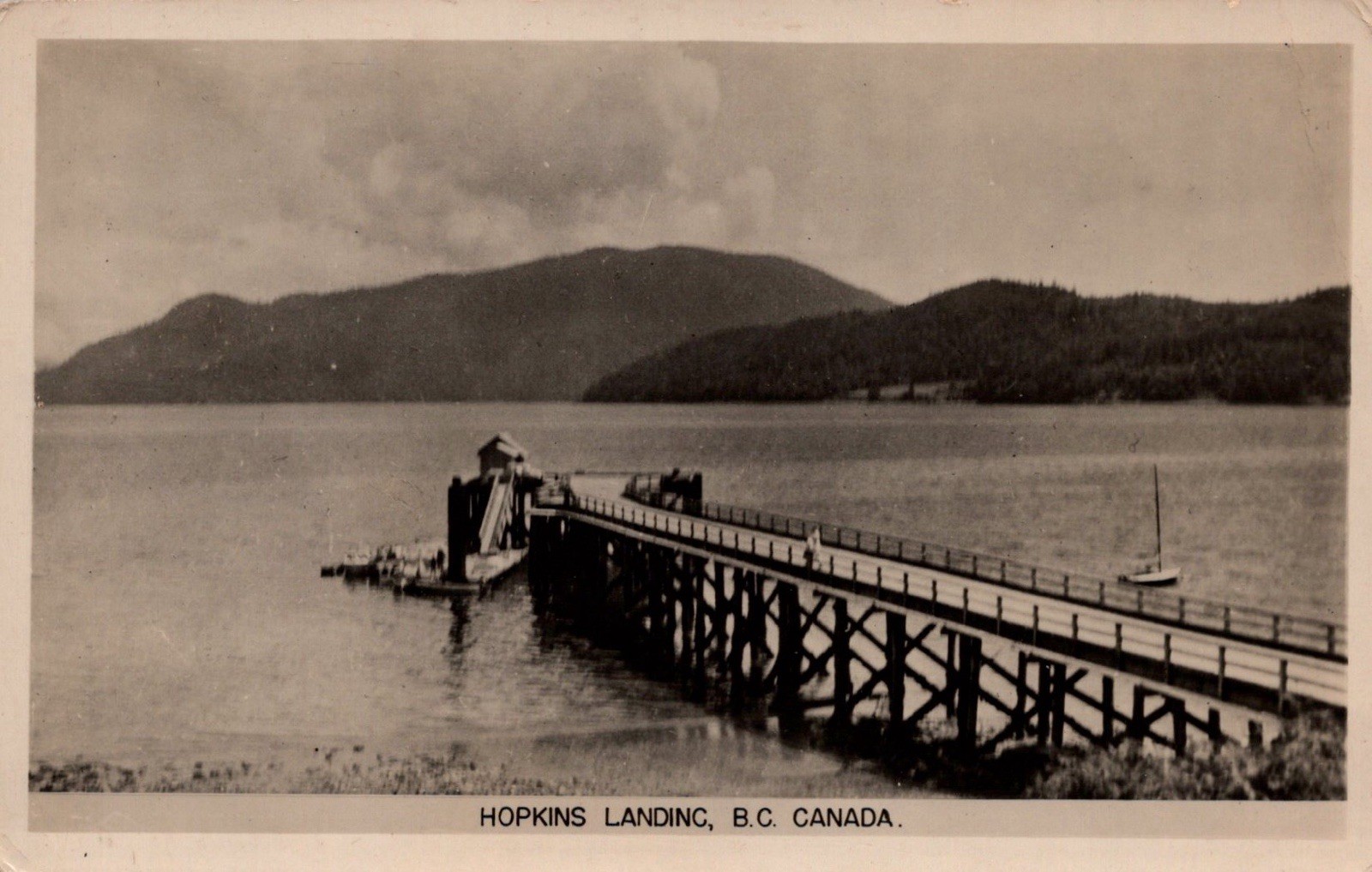Hopkins Landing, B.C. Vintage RPPC Long Wooden Pier Canada Unposted Sutton Co Hopkins Landing, B.C. Vintage RPPC Long Wooden Pier Canada Unposted Sutton Co