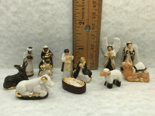Elegant Mini NATIVITY 12pcs Creche French Feves Porcelain Figurines Miniature