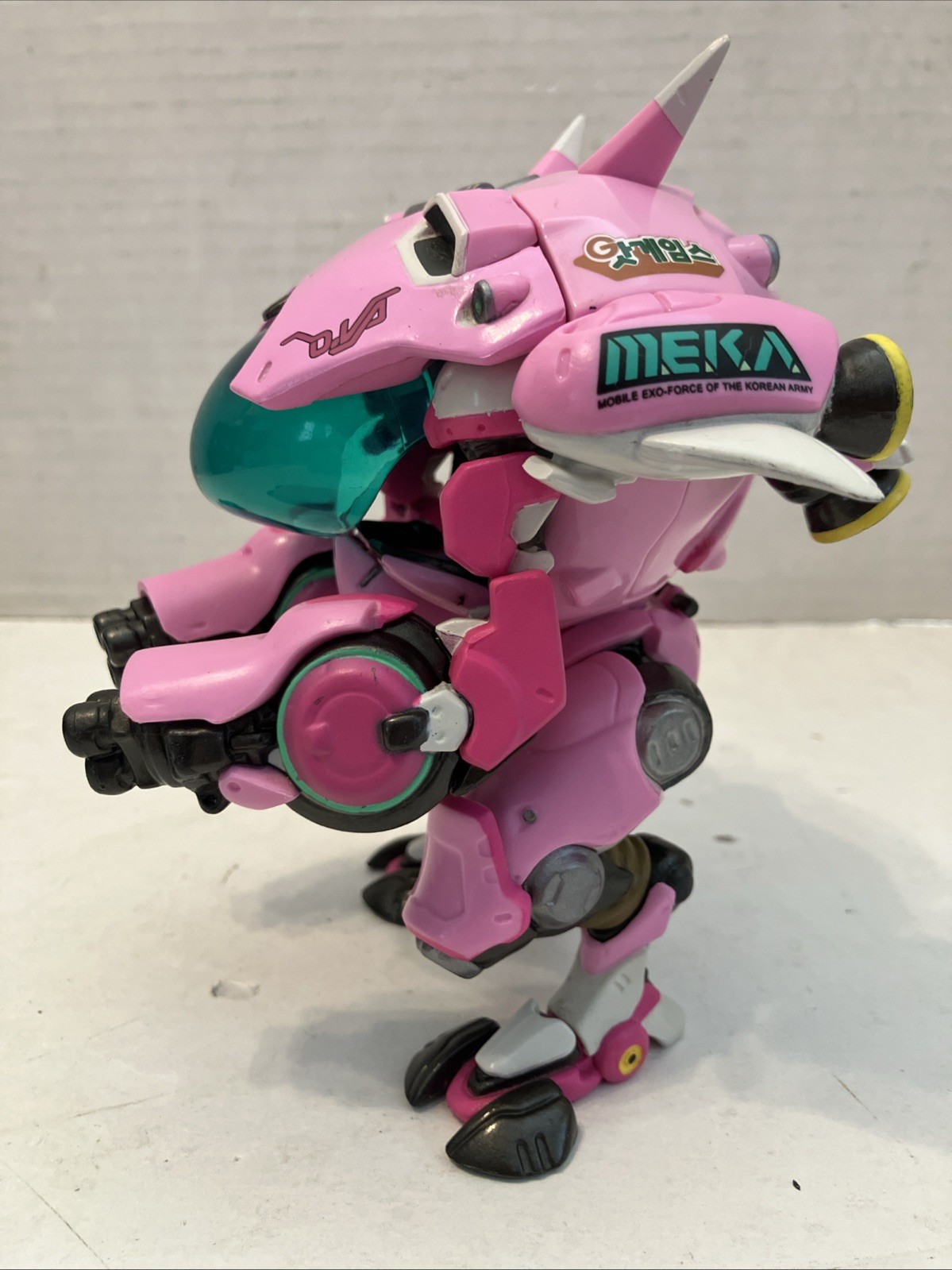 Funko Pop Overwatch D.va without MEKA #177 Vinyl Figure  6\