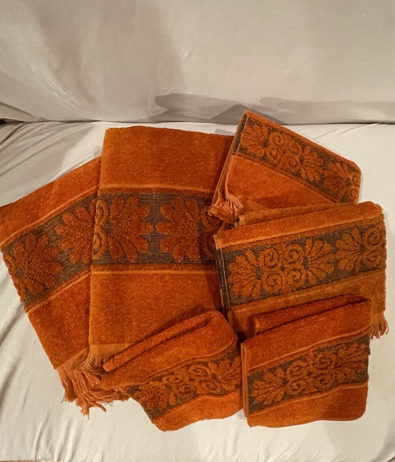 Vintage MCM Cannon Monticello Burnt Orange Rust Towel Set Of 6 Fringed Sculpted