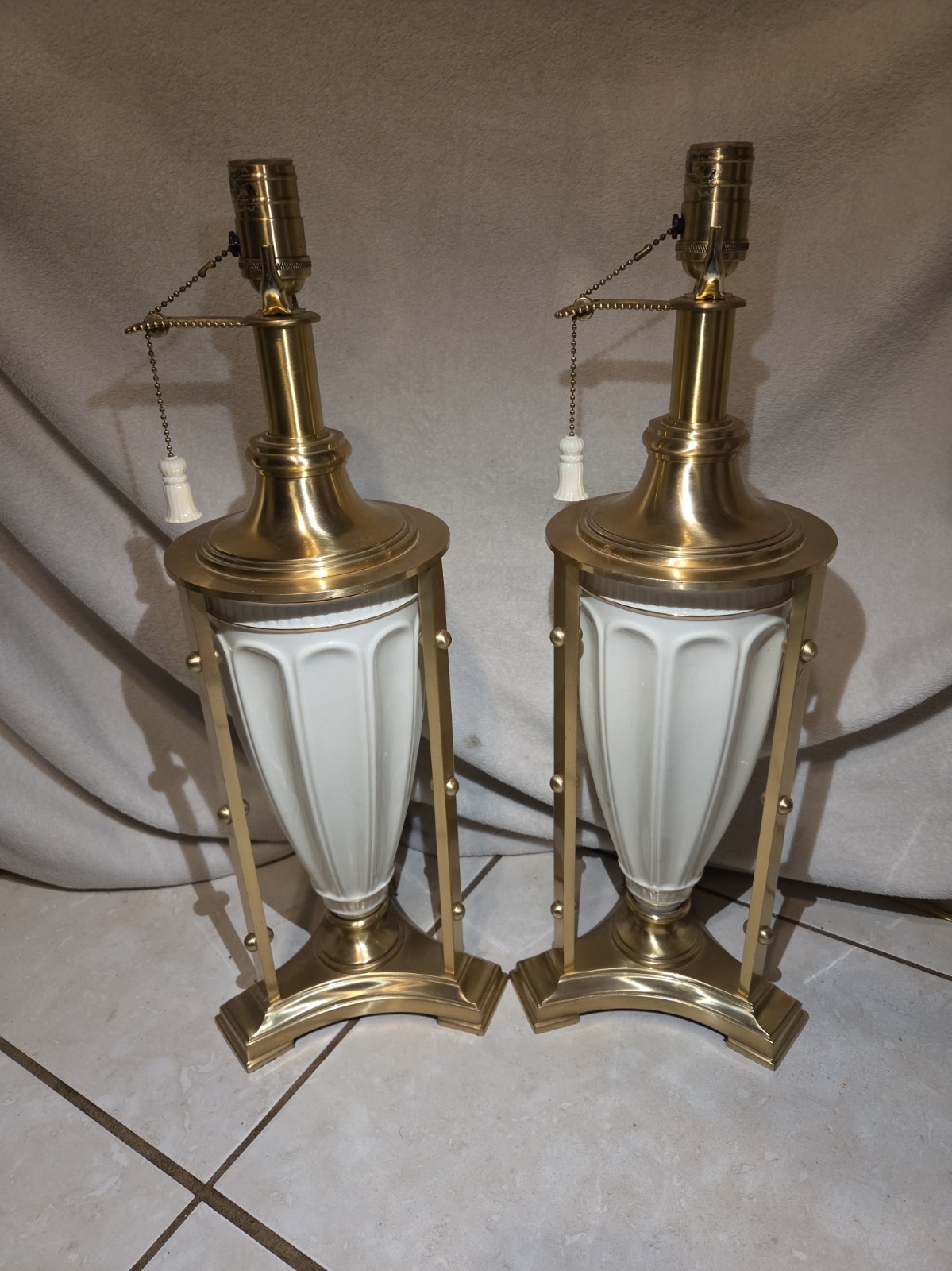 Lenox Quoizel Neoclassical Porcelain Brass Table Lamps Pair Vintage
