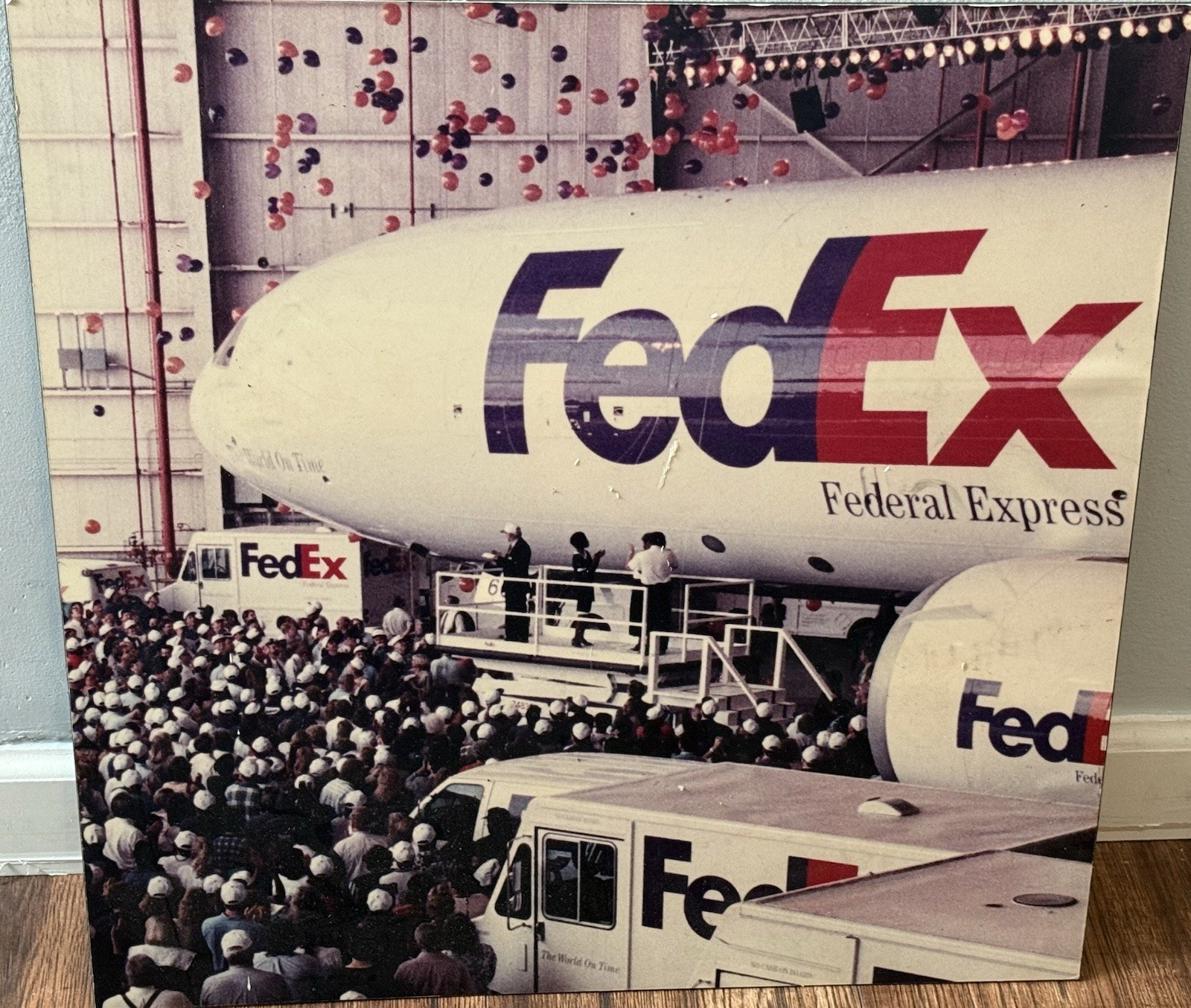 VINTAGE FEDEX  FEDERAL EXPRESS PLANE BOEING  LAUNCH WALL DECOR 1980s