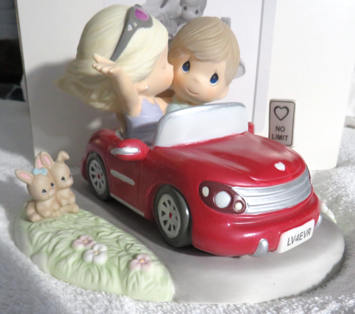 Precious Moments Our Love Has No Limits- #\'265/3000 Car Figurine 213001 NEW
