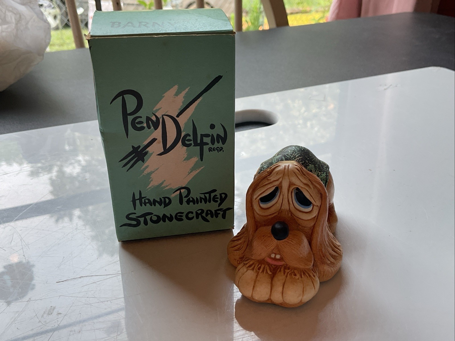 Pen Delfin “ Pooch” Hand-Painted Stonecraft Hound Dog Figurine ￼