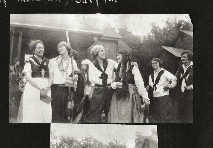 8 Vintage 1917 Photos of School Girls Dressed up Like Romany Gypsies Costumes NY