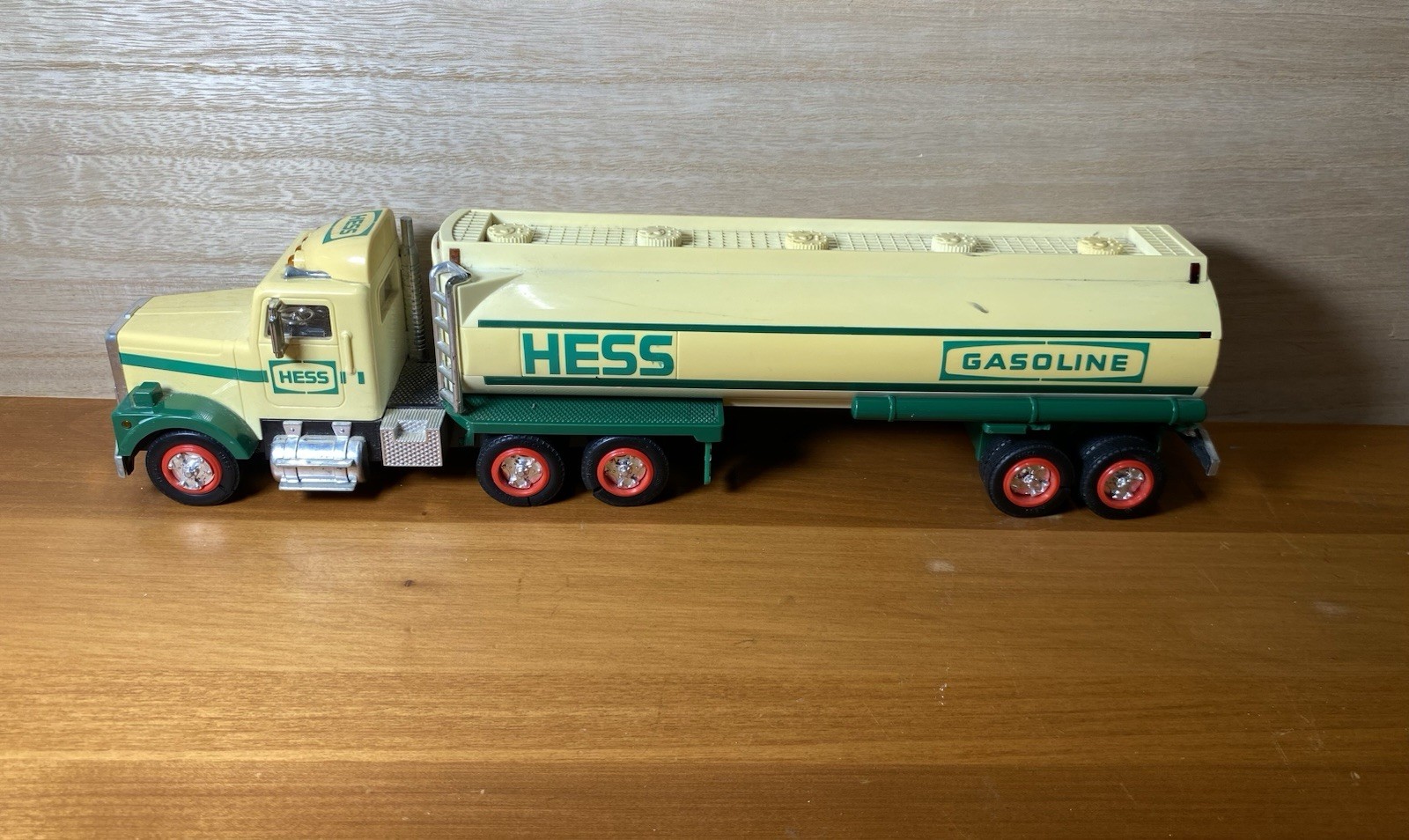 Vintage 1990 Hess Toy Tanker Truck - Lights & Sounds Work - No Box