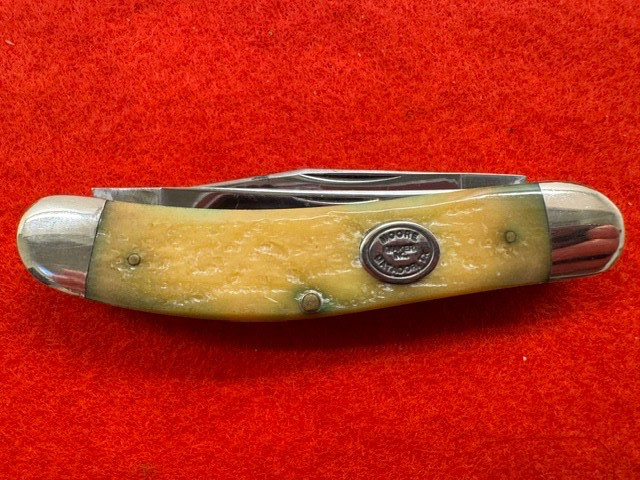 VINTAGE (2001) MOORE MAKER 5303 SOWBELLY WHITTLER, JIGGED BANANA BONE  (377)