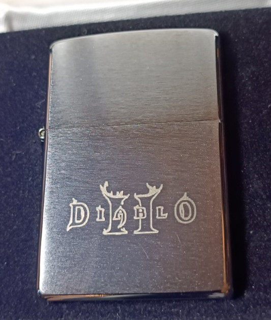 Zippo Diablo II 2 | Limited Edition | Blizzard Promo | B XVI | Velvet Box Zippo Diablo II 2 | Limited Edition | Blizzard Promo | B XVI | Velvet Box