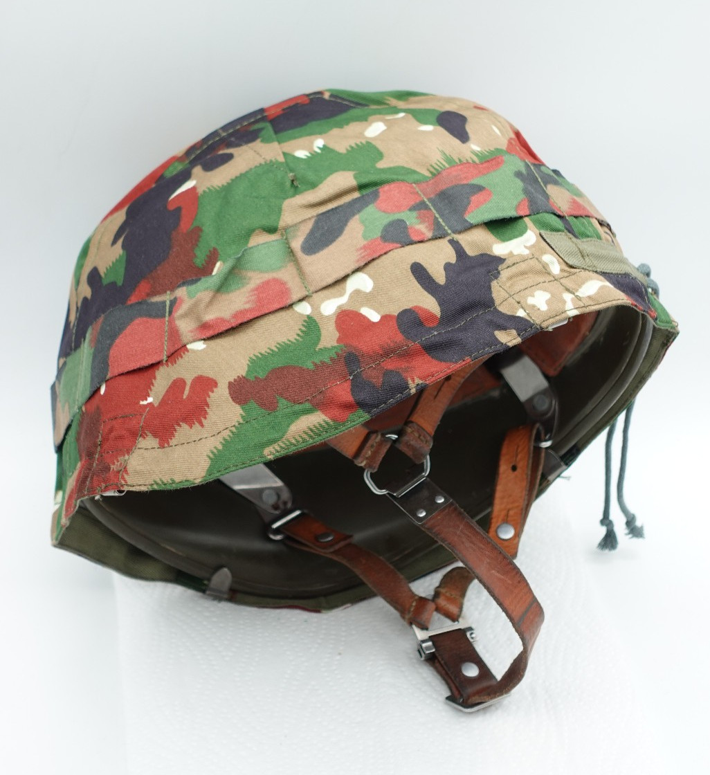 Medium M Swiss Army Military M71 Combat Helmet Camouflage Cover Liner Chinstrap
