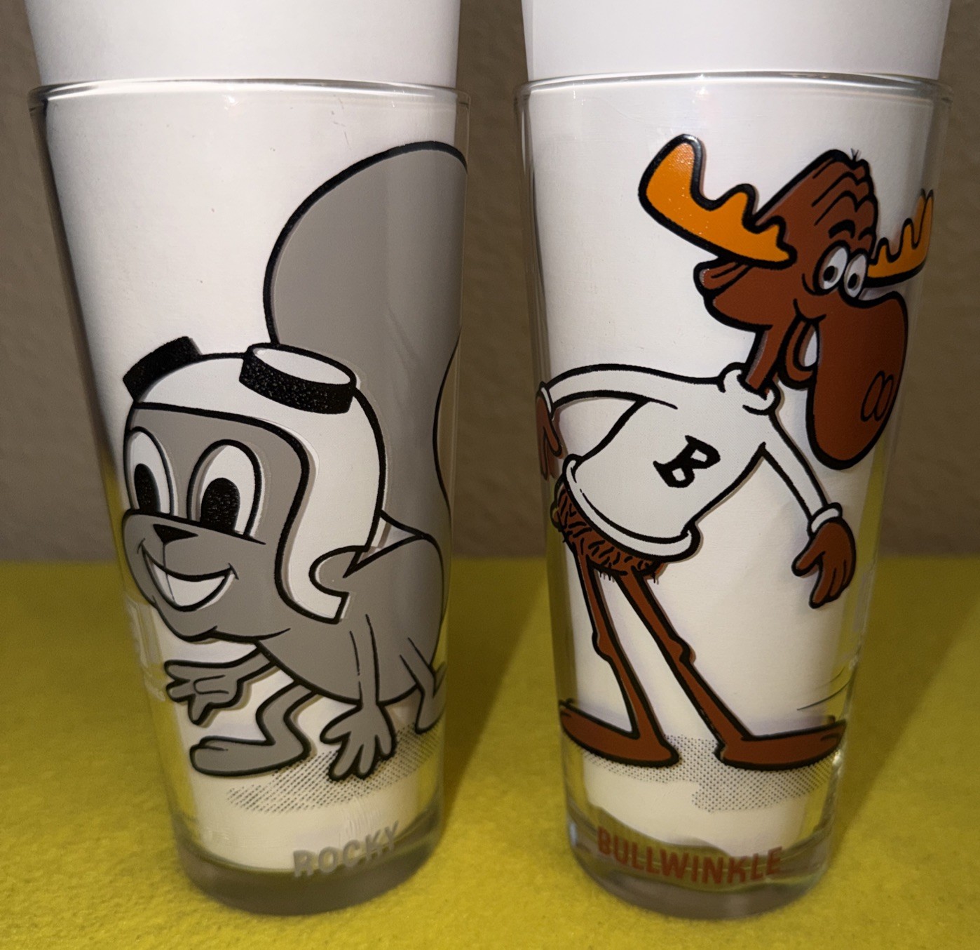 Vintage 1970’s Pepsi Pat Ward Cartoon Gray Rocky & Bullwinkle Glass VHTF NM