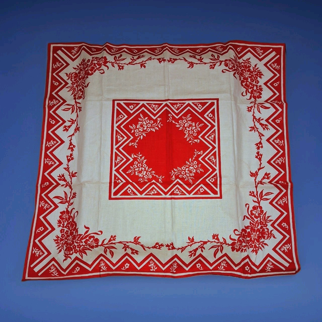 1940's-50's Lovely Vintage Red Floral Tablecloth 34