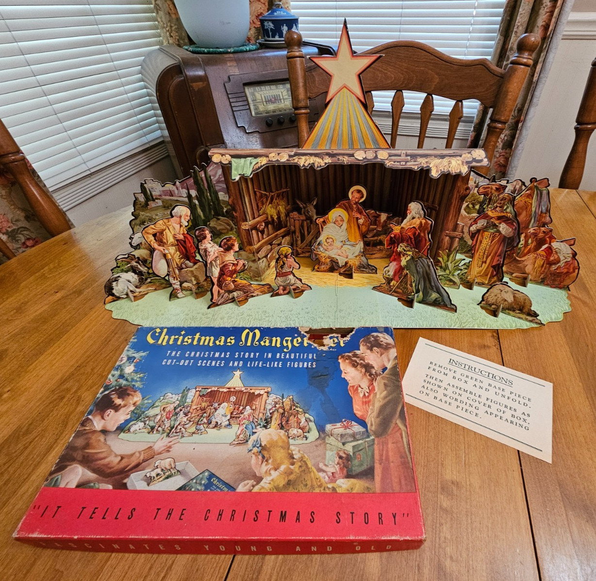 Vtg Complete 1950\'s Cardboard Manger Set in Original Box Christmas Nativity 743