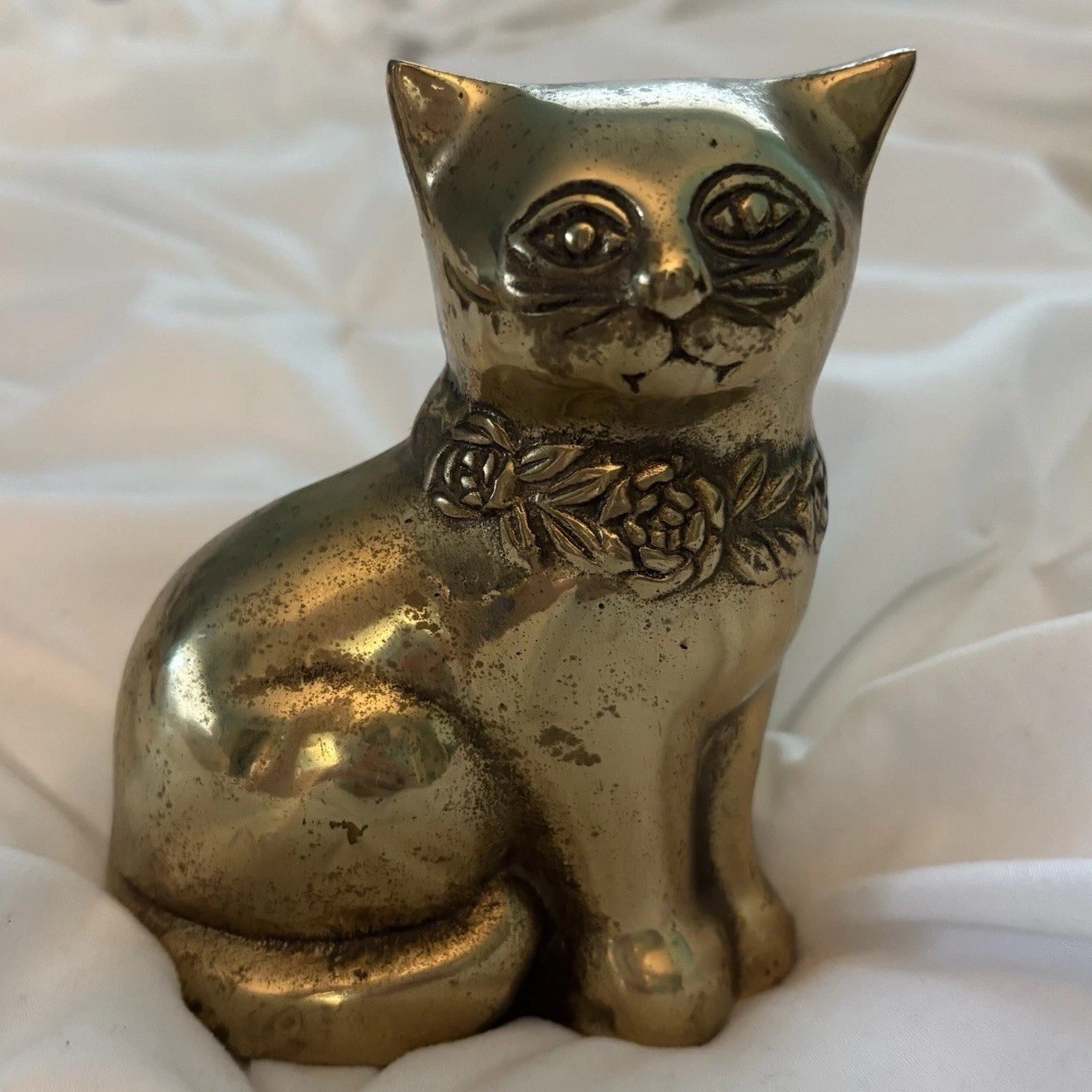 Vintage Seiden Brass Plated Cat Figurine Rose Collar Korea Kitty Decor 5” Tall