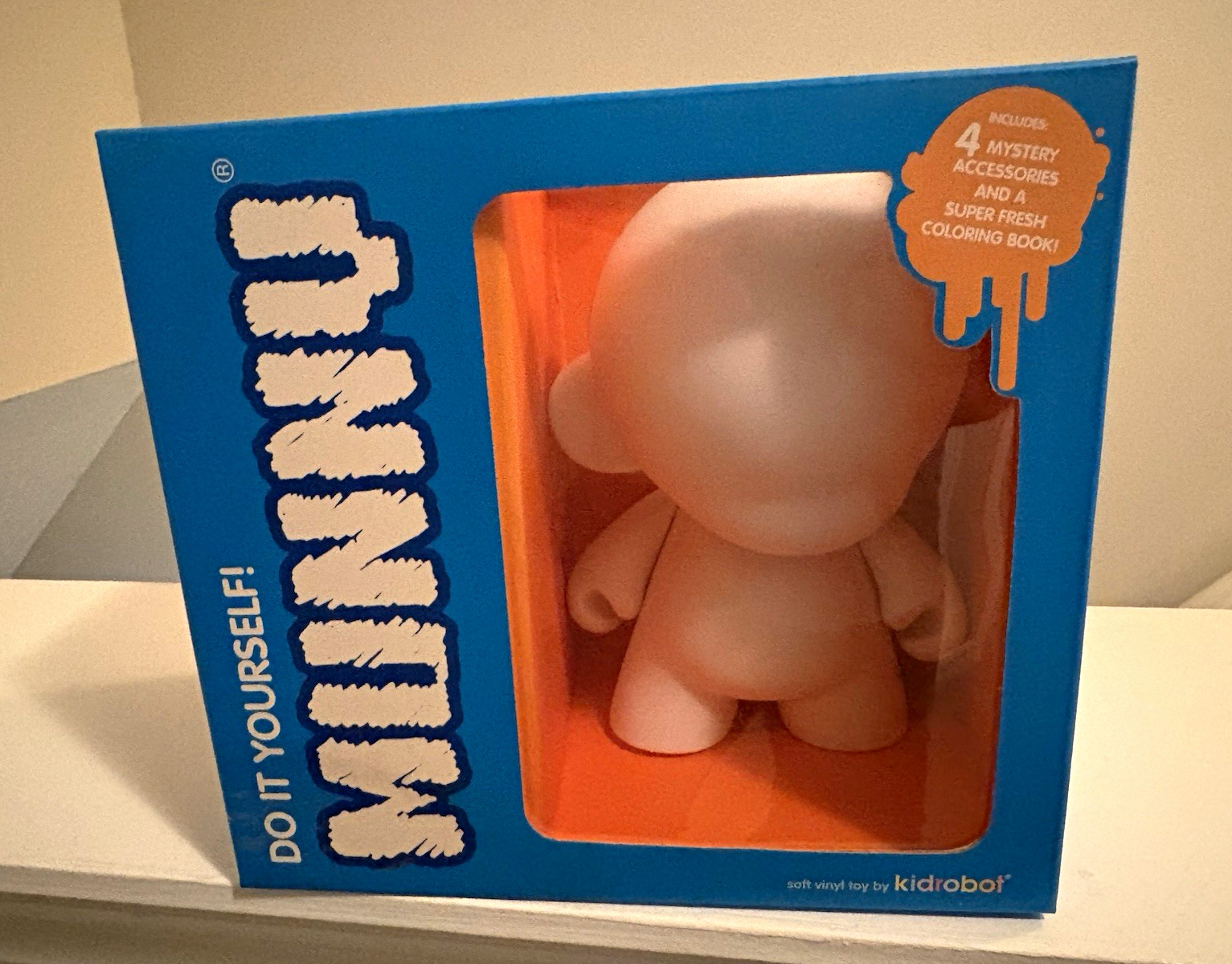Kidrobot Munny DIY White Vinyl Figure Toy - Munny Franchise w/ Accessory