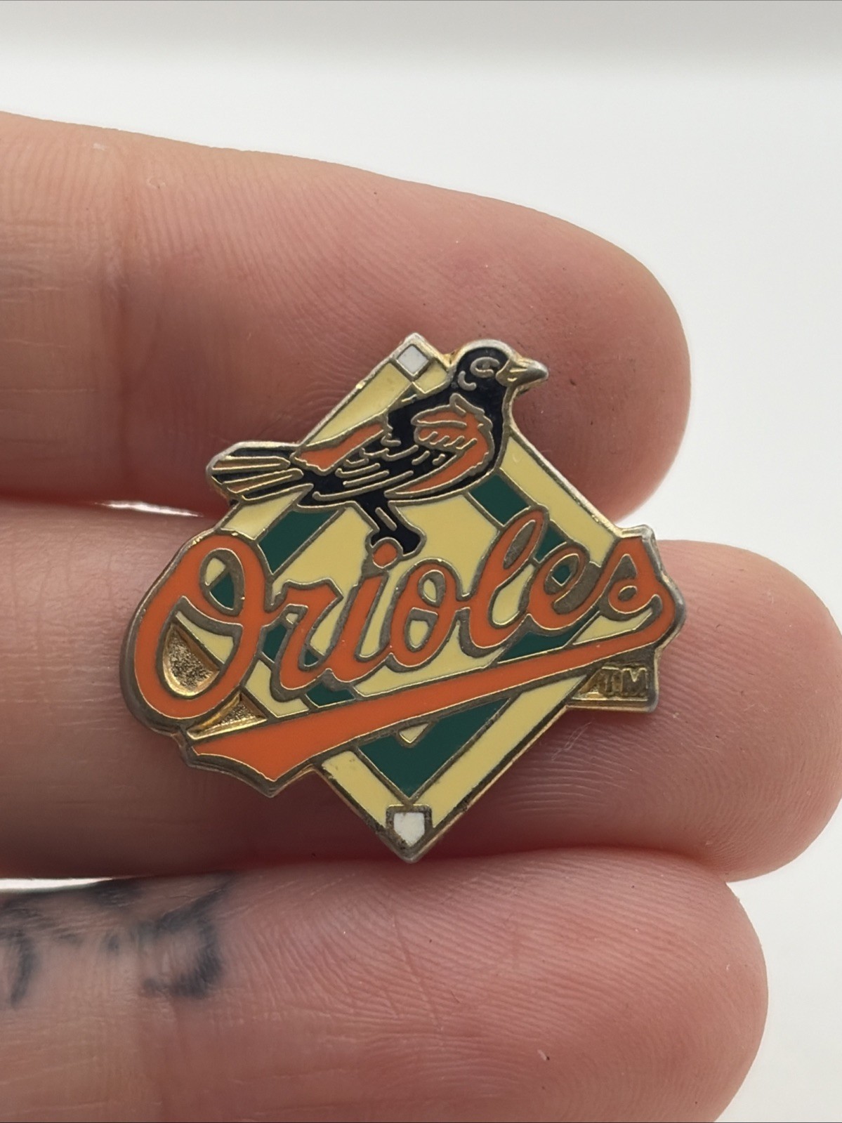 Vintage Baltimore Orioles Bird Mascot MLB Baseball Team Logo Lapel Hat Pin