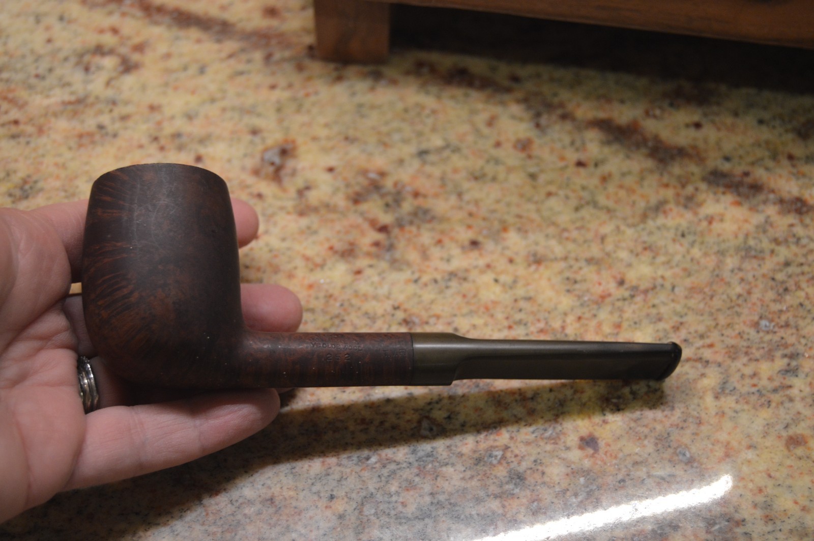 Vintage Barling’s Make Ye Olde Wood #252 TVF Smoking Pipe - Traditional Billiard