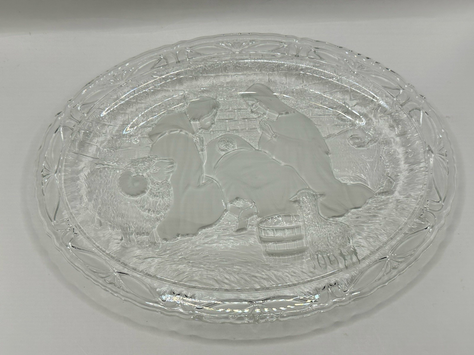 Celebrations Mikasa Nativity 9” Crystal Frosted Plate Christmas Small Platter Celebrations Mikasa Nativity 9” Crystal Frosted Plate Christmas Small Platter