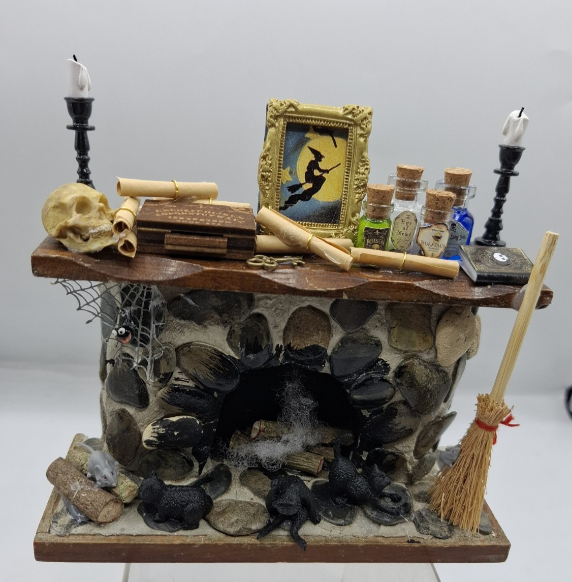 Miniature 1:12 Witch Stone Fireplace Halloween Scrolls Potions Skull Spider