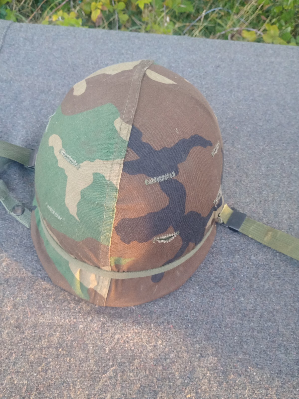 ORIGINAL US ARMY M1 COMBAT HELMET & LINER WWII Front Seam Shell