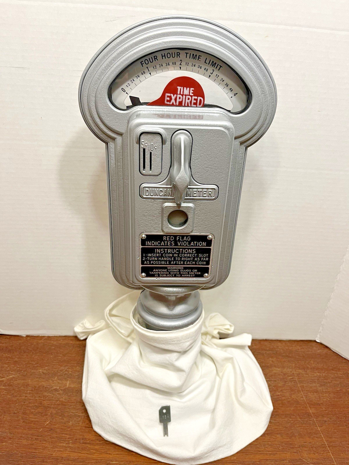 Duncan Miller 5 10 Cent 4 hour Model 50 Parking Meter RESTORED w key & coin tray