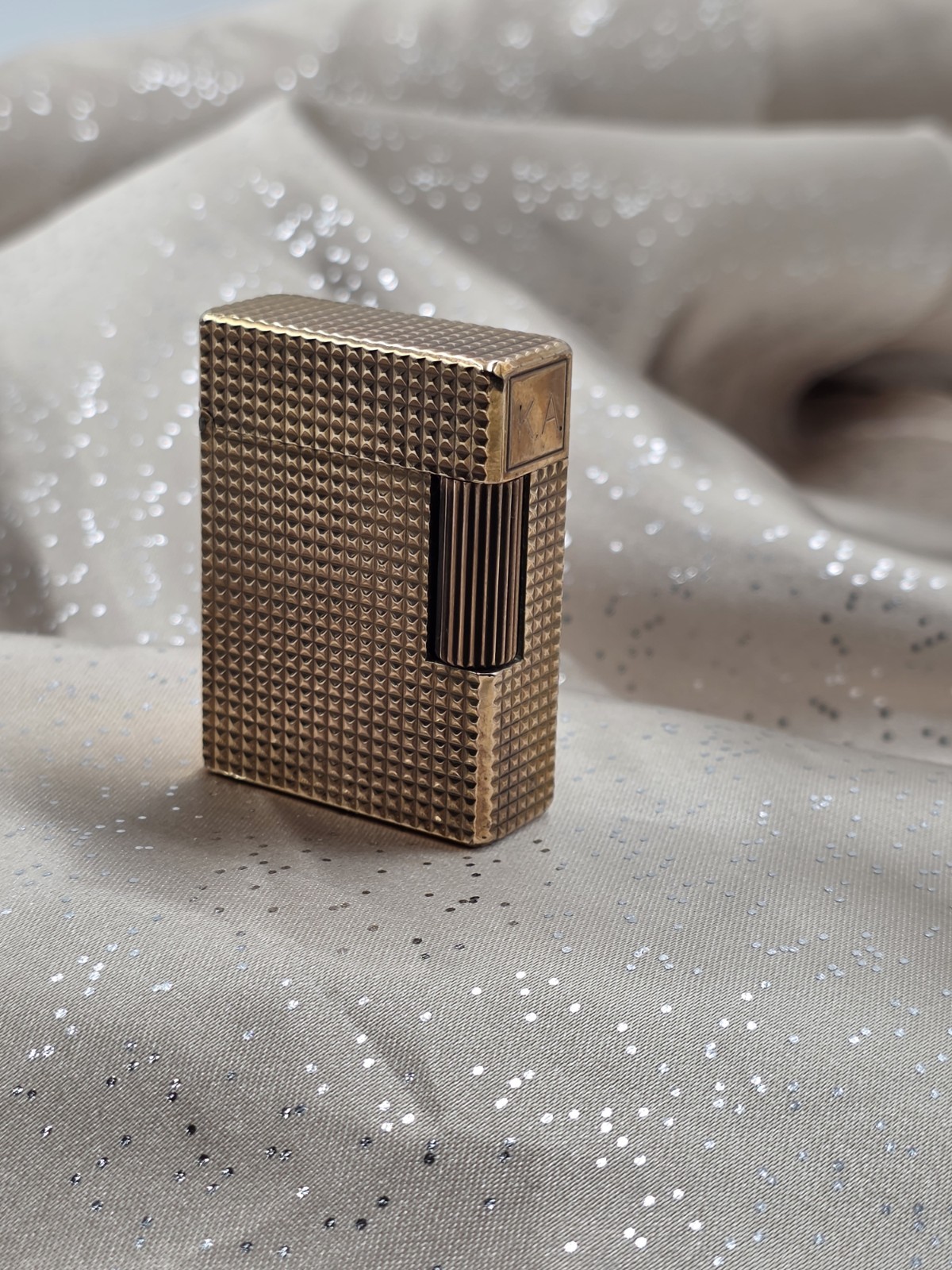 Vintage S.T. Dupont Ligne 1 Large 20µ Gold Plated Diamond Head Lighter France