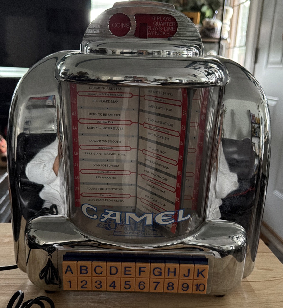 Vintage Camel Cigarettes Joes Diner CR 10 Jukebox AM/FM Radio & Cassette Player 