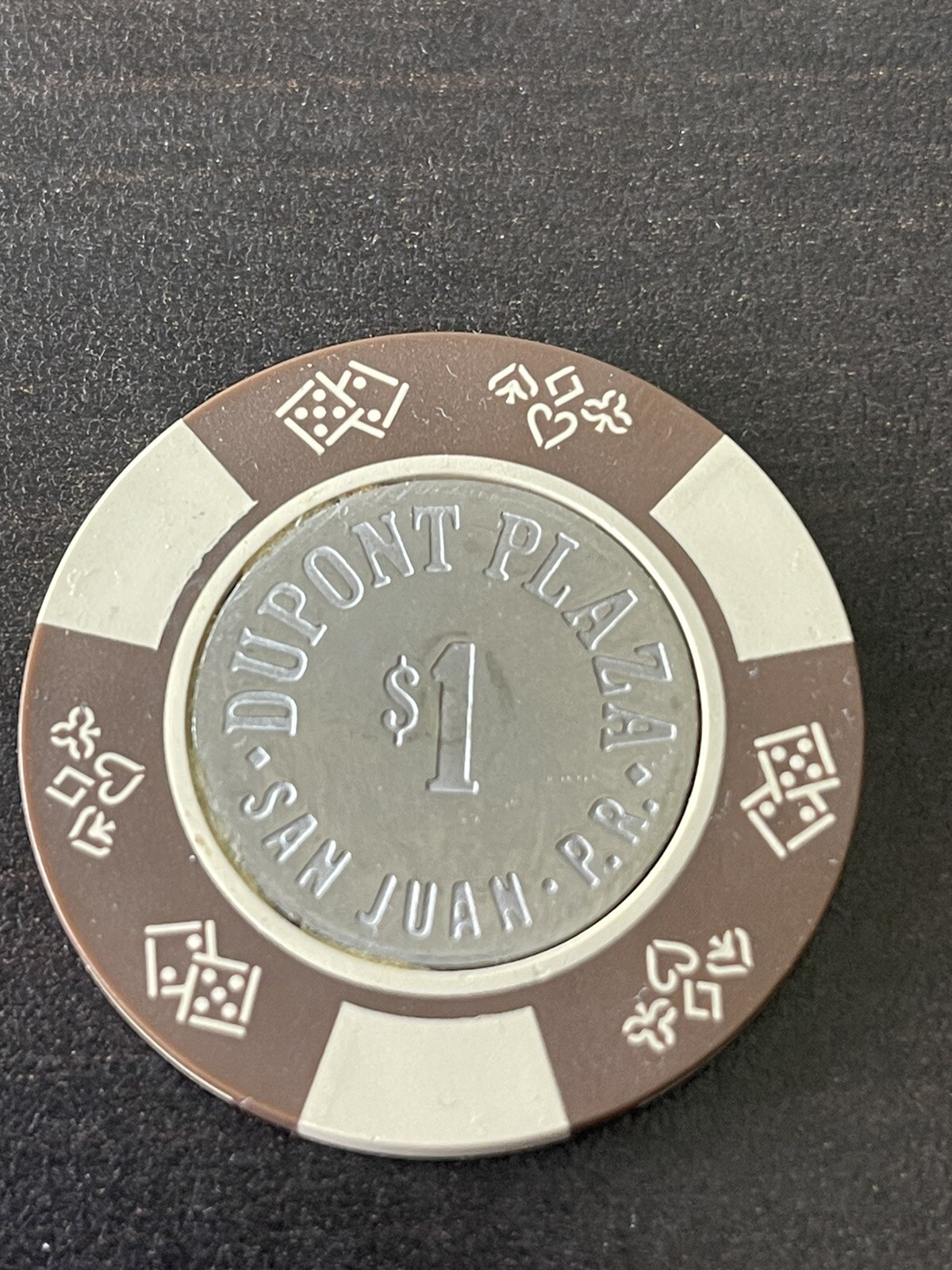 $1 Dupont Plaza San Juan Puerto Rico Casino Chip DPL-1j ***VERY RARE*** $1 Dupont Plaza San Juan Puerto Rico Casino Chip DPL-1j ***VERY RARE***